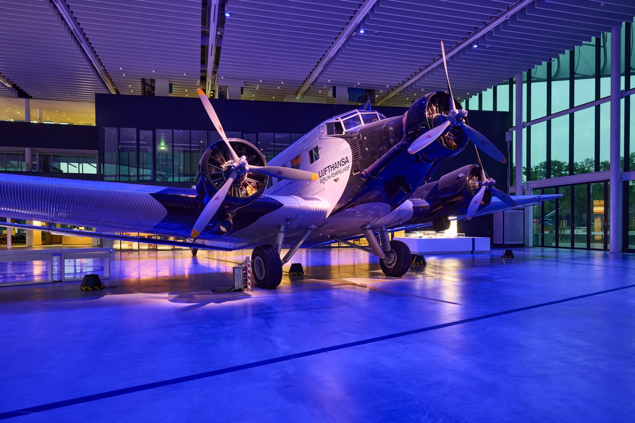 Ju 52 - Lufthansa Group Hangar One